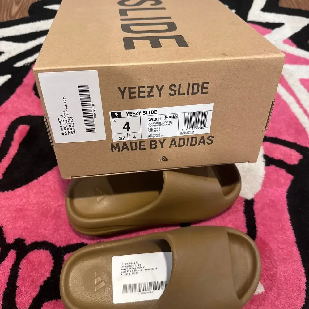 adidas Yeezy Slide 